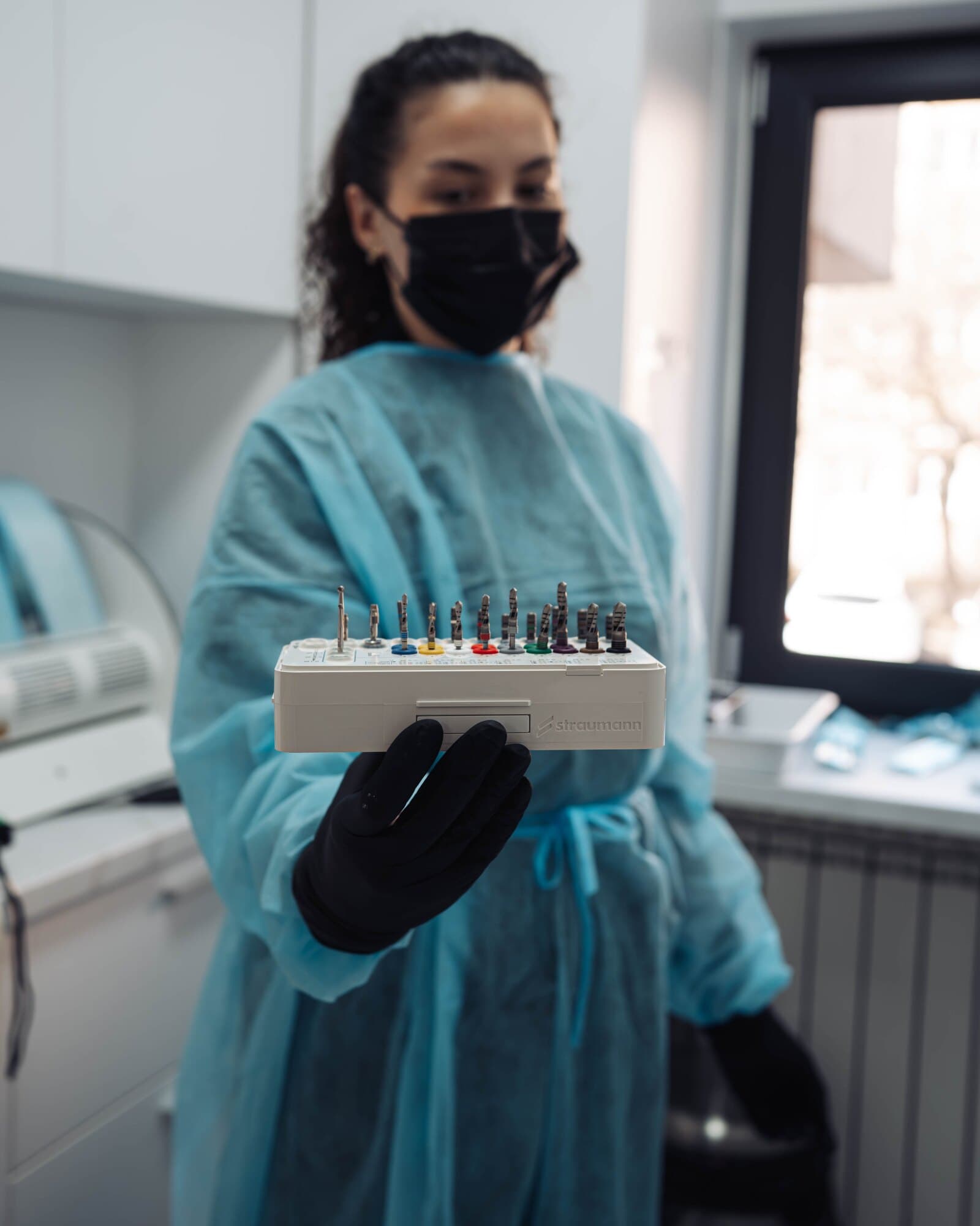 Extirpare și obturare canal — dinte monoradicular